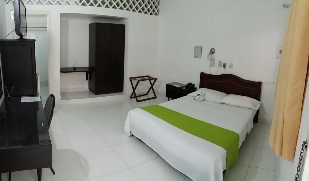 Hotel Royal Plaza Florencia  Exterior photo
